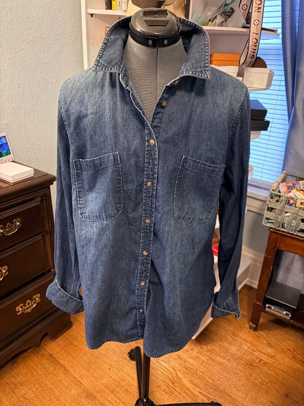Merona XL Chambray Denim Button Down Shirt Cottagecore Coastal Grandma Casual